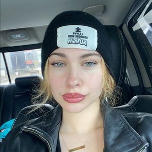 Meet your Posher, Fallon